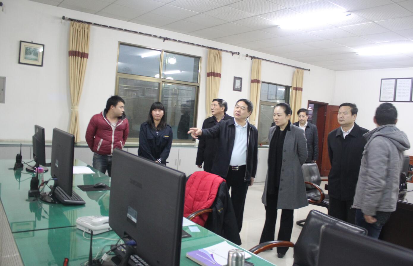 2014年1月，时任怀化市市长李晖莅临球友会调研.JPG